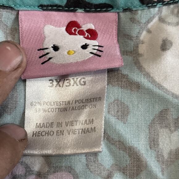 Hello Kitty scrub top - 3X - Picture 3 of 4